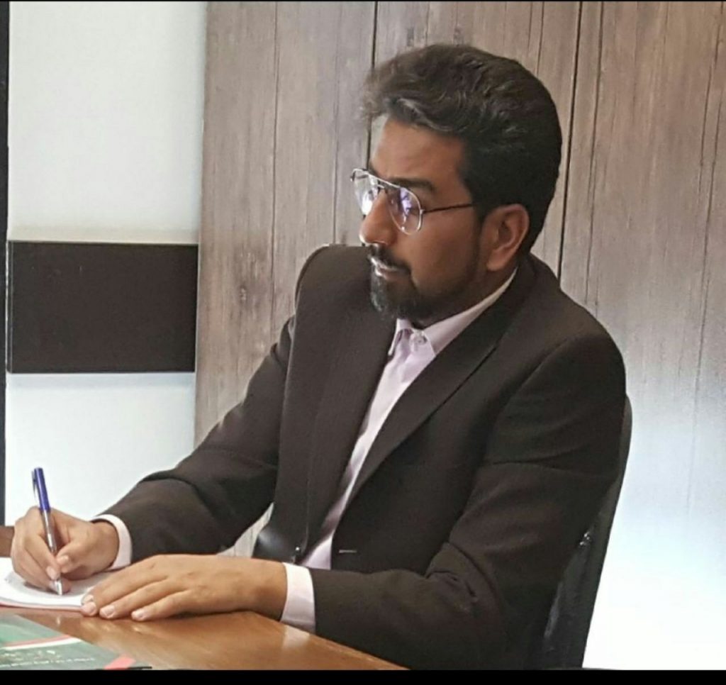 دکتر پیمان متقی، یک تحول خواه واقعی ثبت نام و وارد عرصه انتخابات شهر تهران شد.